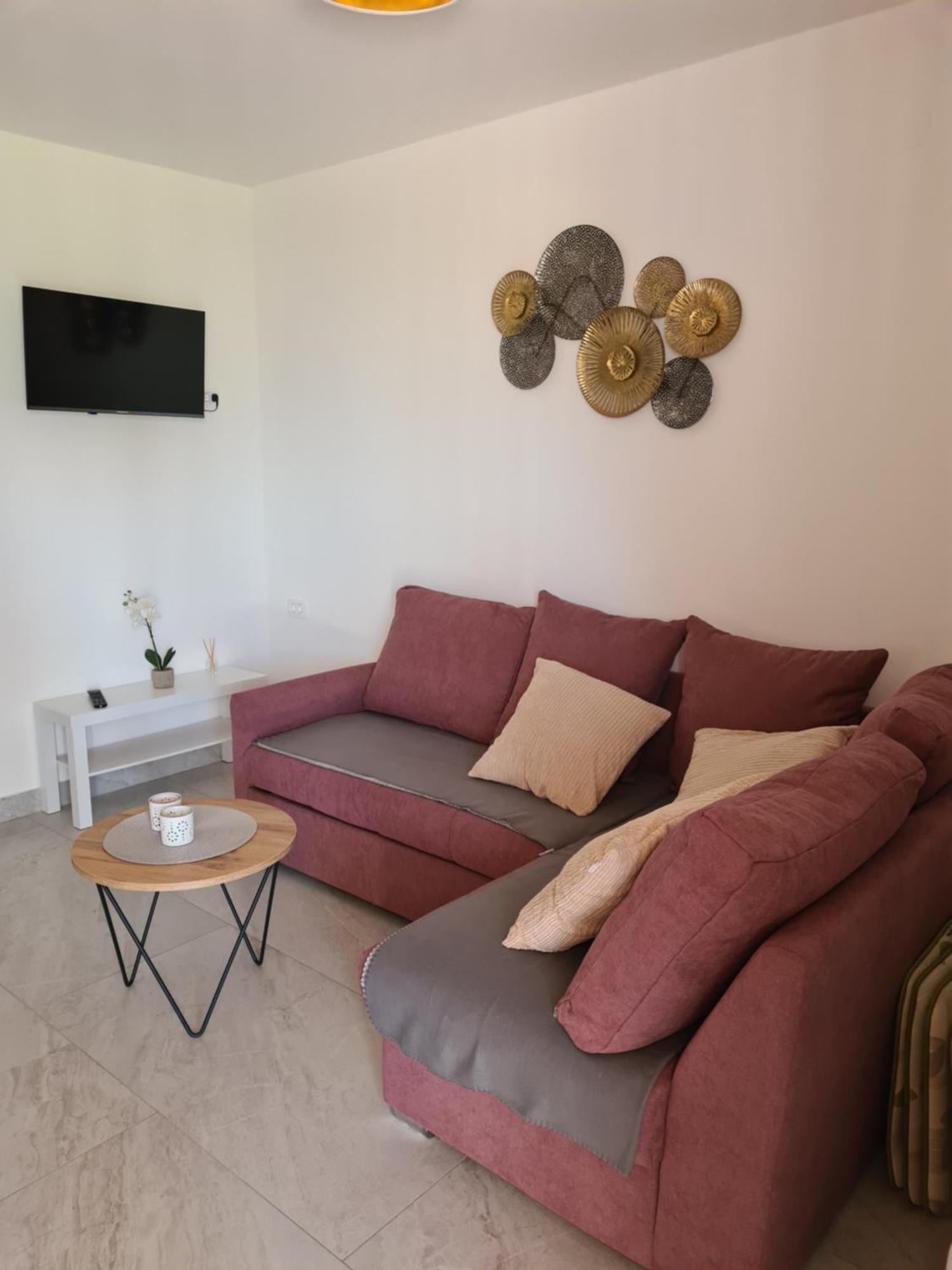 Apartments Petrovic Šilo Buitenkant foto