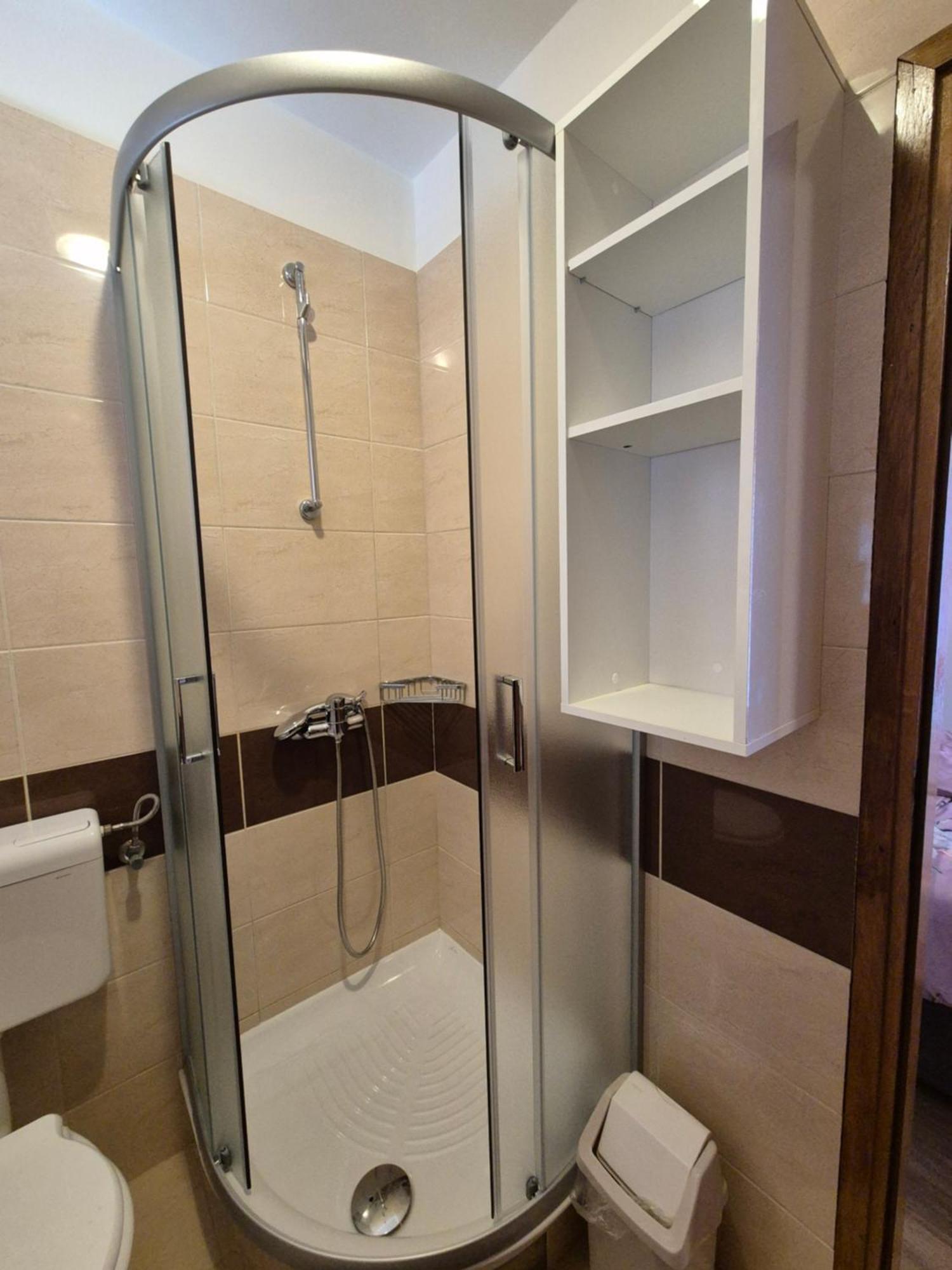 Apartments Petrovic Šilo Buitenkant foto