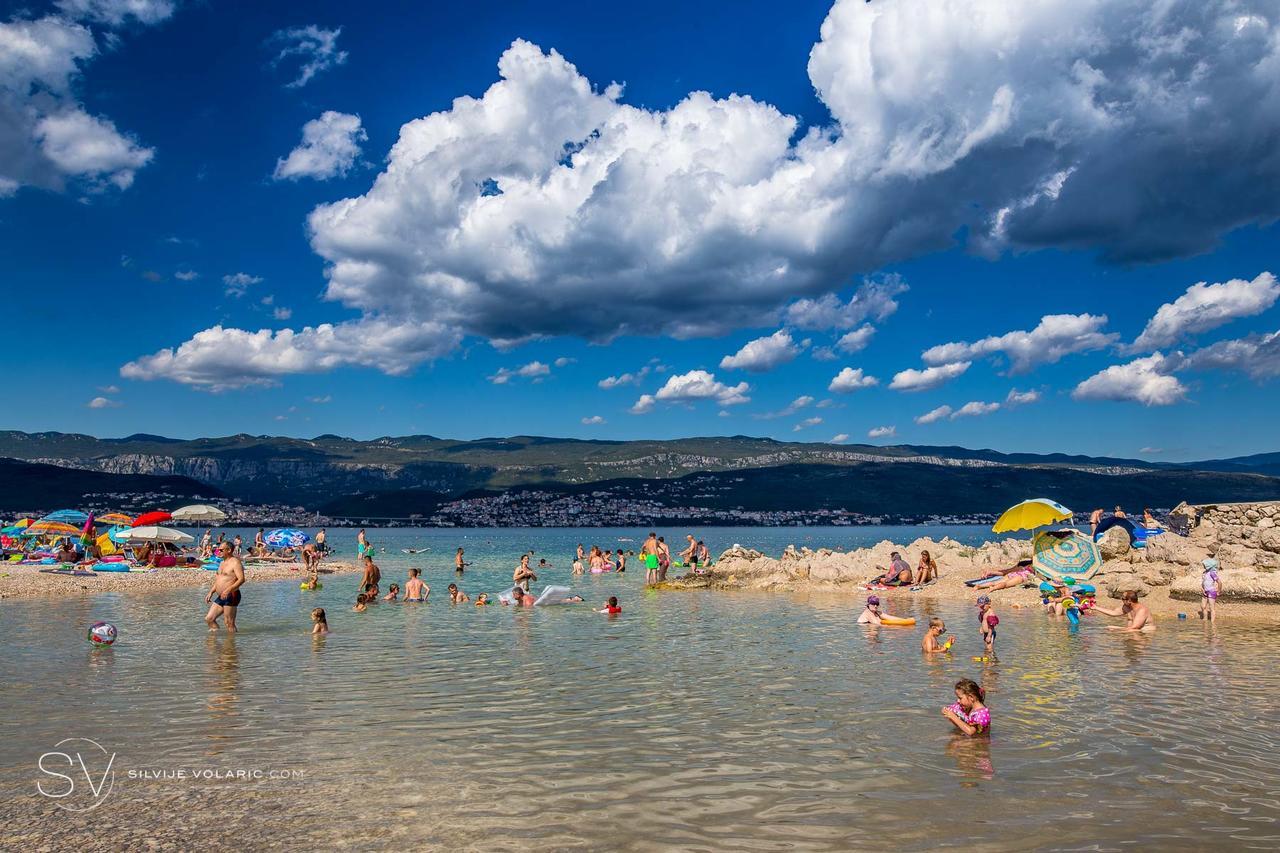 Apartments Petrovic Šilo Buitenkant foto