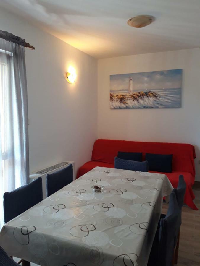 Apartments Petrovic Šilo Buitenkant foto